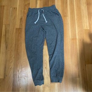 Men’s grey joggers/sweatpants